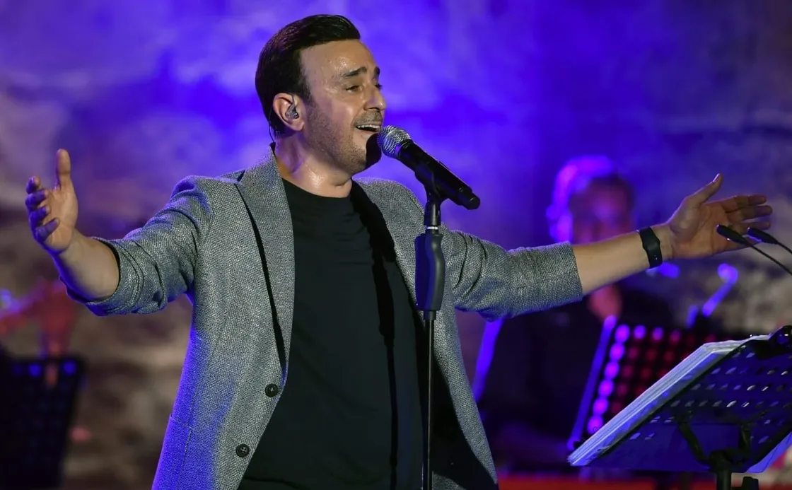 Saber Rebai, l’Oriental qui parle au public français sans traduction