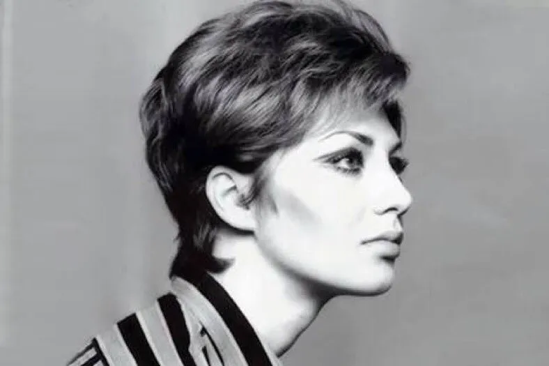 Layla Sheir La présence discrète d’une actrice en mouvement