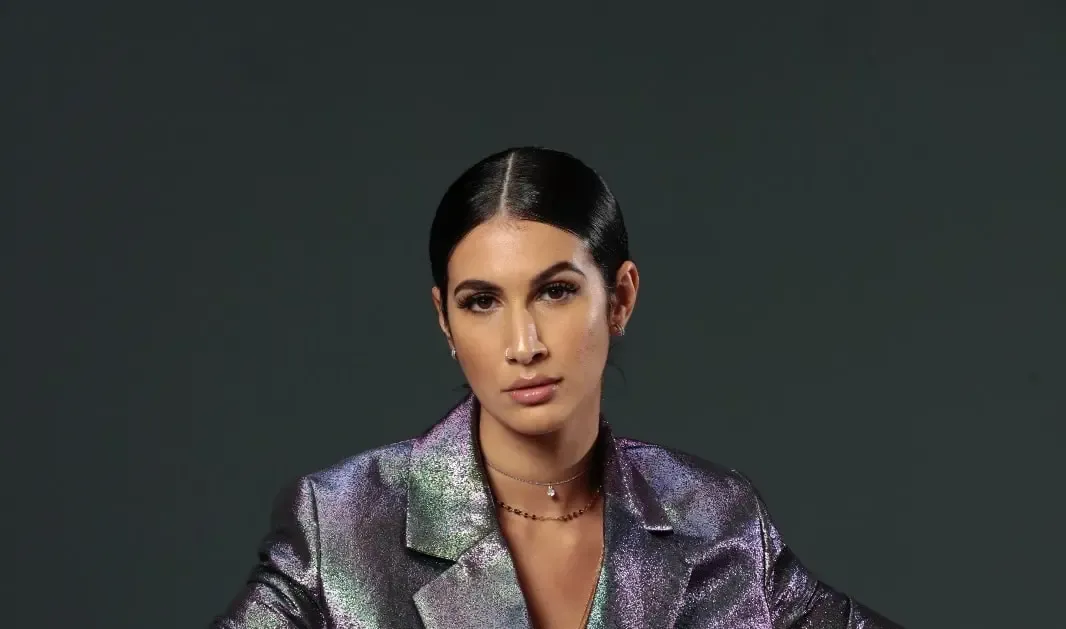 Lyna Mahyem, une voix urbaine au cœur de la France d’aujourd’hui