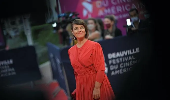 Mounia Meddour, ou la rigueur du regard : cinéma, corps et déplacement