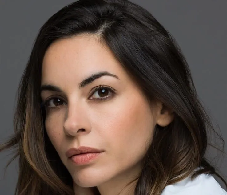 Alexandra Naoum, ou l’art de tenir la ligne