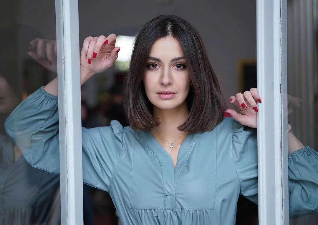 Farah Bitar Titre : Farah Bitar, l’art de durer sans bruit