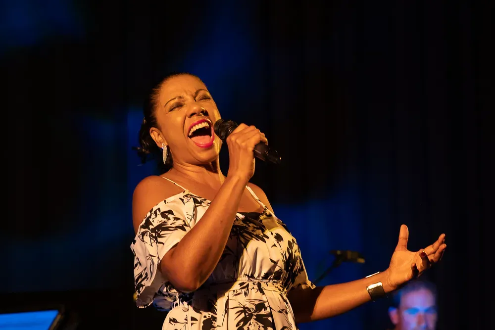 Jussanam La mémoire chantée : une voix brésilienne à l’épreuve de l’Europe