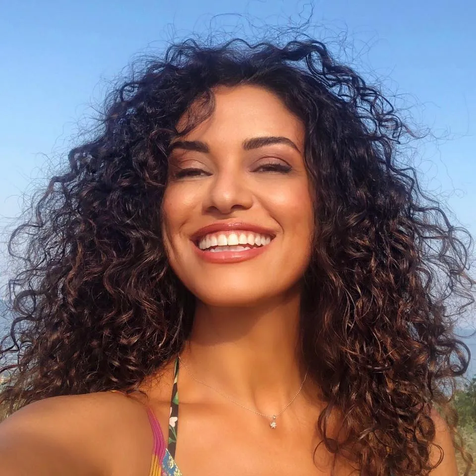 Dania Khatib Traverser l’image, habiter la peinture