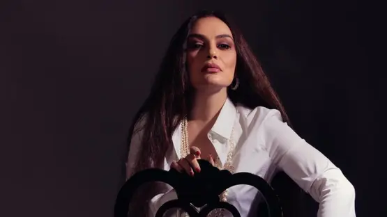 SHERIHAN  L’ÉTOILE QUI DANSE ENTRE LE CAIRE ET PARIS