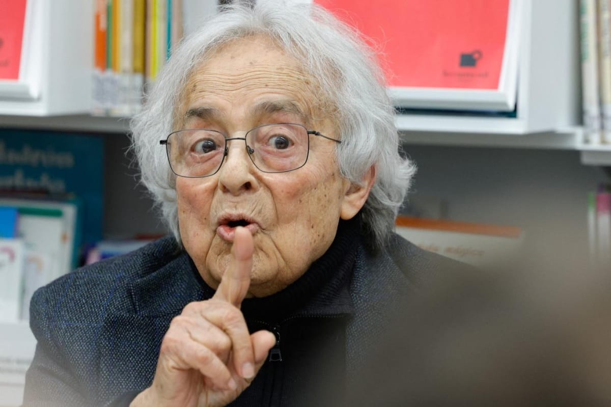 Adonis : le poète qui a bâti un pont vivant entre l’Orient et l’Occident