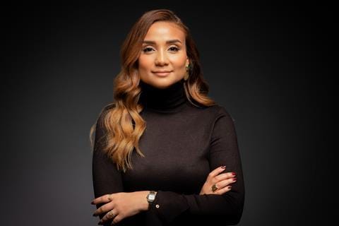 Roua Al-Madani:une productrice saoudienne qui tisse un pont inédit entre Riyad, l’Europe et Paris