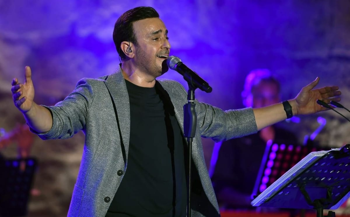 Saber Rebai, l’Oriental qui parle au public français sans traduction