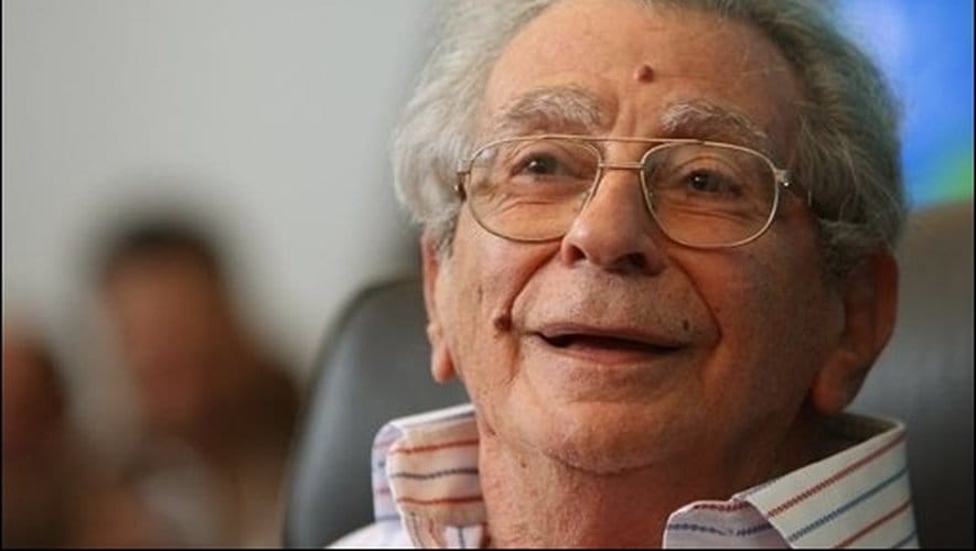 Youssef Chahine et Paris : la ville qui a façonné le destin d’un maître du cinéma arabe