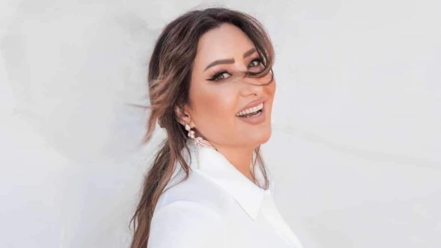 Latifa, la voix tunisienne qui a trouvé à Paris un écho singulier entre modernité et héritage arabe