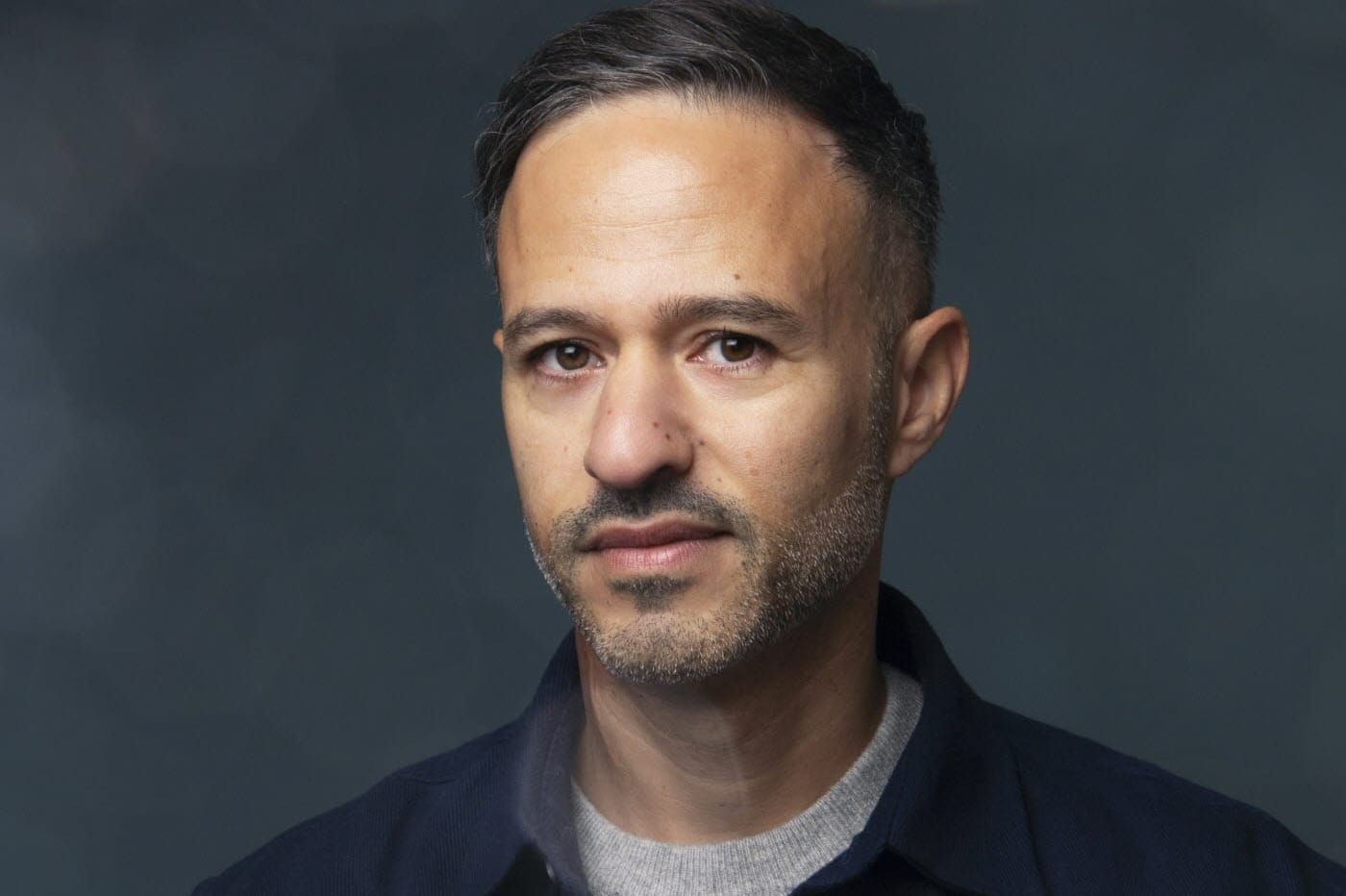 Feurat Alani Écrire depuis la mémoire, habiter le présent