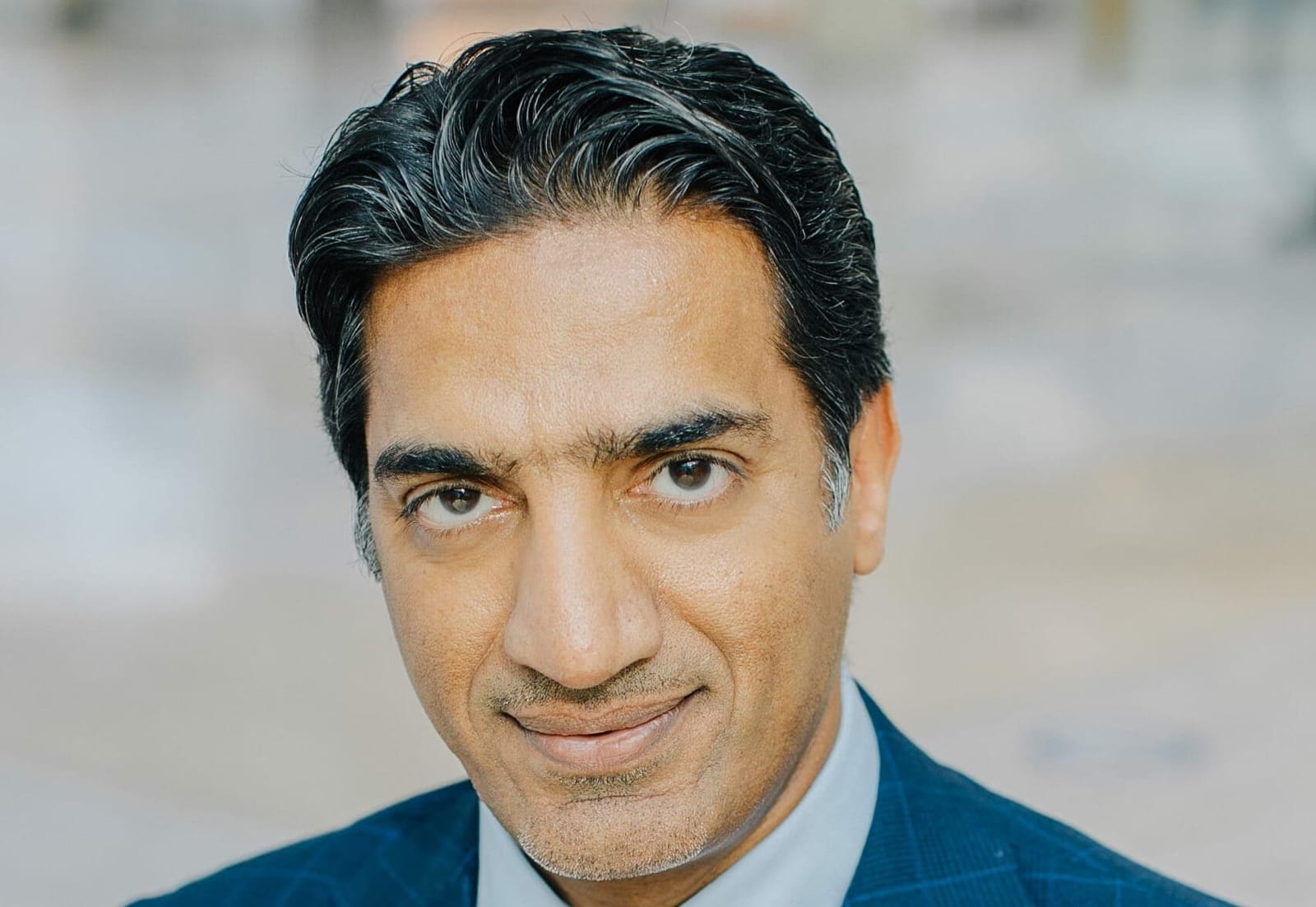 Ali Albelooshi Quand la chirurgie cesse d’être un geste pour devenir une architecture