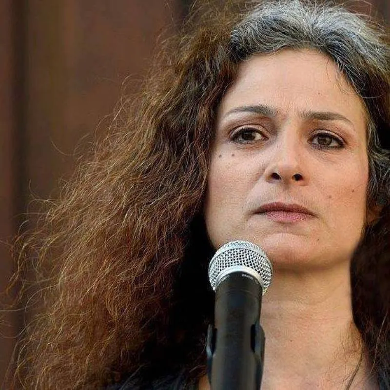 Maya Skaf, une présence qui continue d’habiter Paris. Hommage à une voix libre du théâtre syrien
