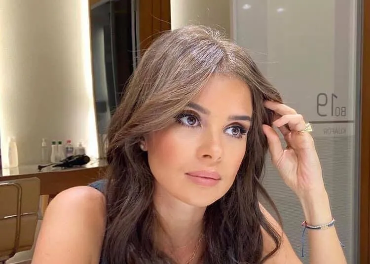 Tuğba Dural, ou tenir le ton dans un paysage saturé