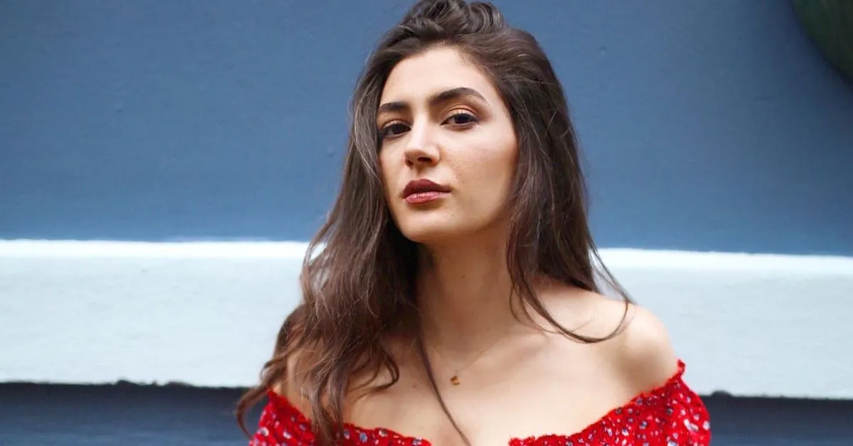 Tugba Dastan, le métier avant le bruit : durer dans l’image sans se perdre