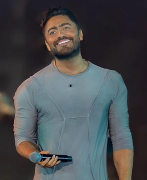 Tamer Hosny, l’icône arabe qui redessine sa place à Paris