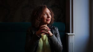 Samira El Ayachi, écrire pour tenir : mémoire, filiation et responsabilité du roman contemporain