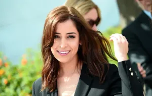 Nisrine Erradi:L’interprétation comme espace intérieur