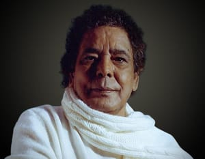 La fidélité comme méthode, Mohamed Mounir face à l’écoute parisienne