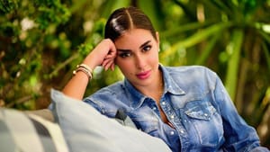 Yasmine Sabri : fabrique d’une icône orientale dans le regard parisien