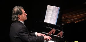 Dialogue à quatre mains au piano à l’Opéra de Damas Quand l’écoute devient écriture musicale