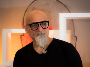 Ahmed Al Bahrani Habiter la matière, sculpter l’absence