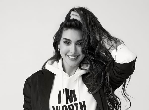 Yasmine Sabri : l’ascension d’une icône qui séduit les maisons françaises