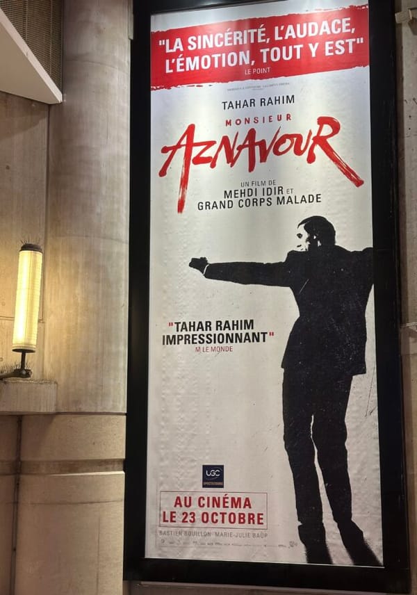 Monsieur Aznavour Quand la France se raconte avec une âme venue d’ailleurs