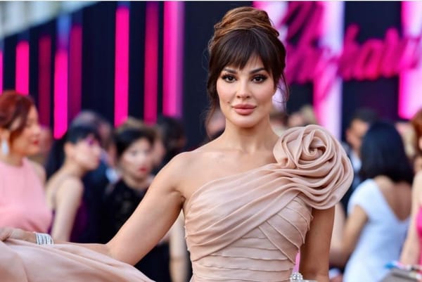 Nadine Njeim : l’actrice libanaise dont la présence à Paris dépasse les lumières de la mode