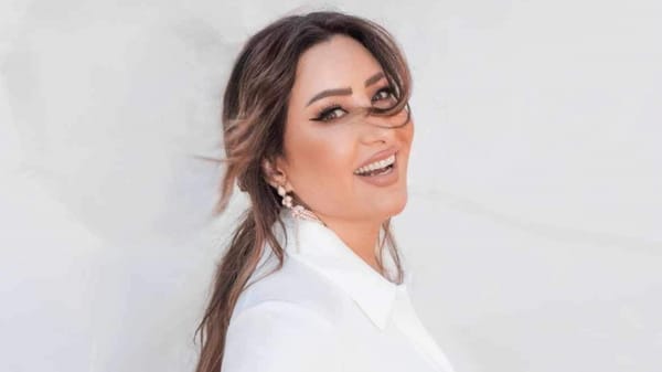 Latifa, la voix tunisienne qui a trouvé à Paris un écho singulier entre modernité et héritage arabe