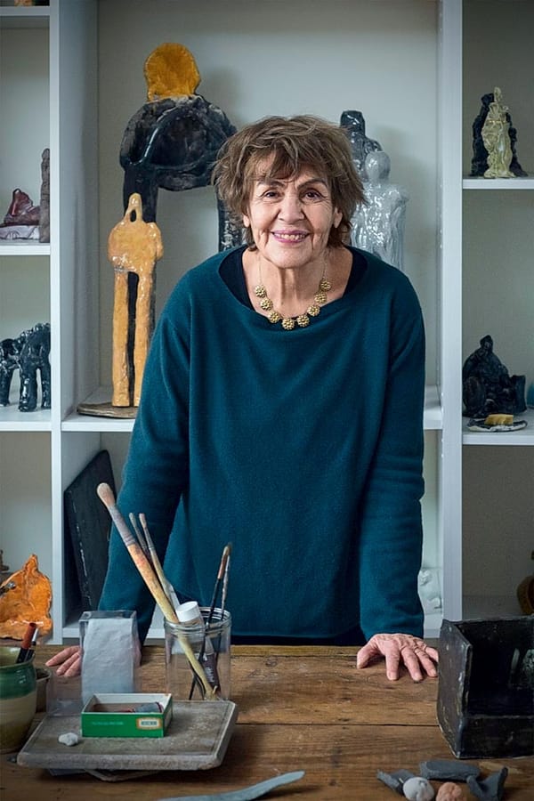 Simone Fattal : une voix majeure qui relie Damas, Beyrouth et Paris à travers l’art et la pensée