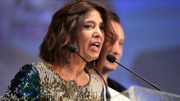 Quand Tunis rencontre Paris : l’ascension fulgurante de Kaouther Ben Hania