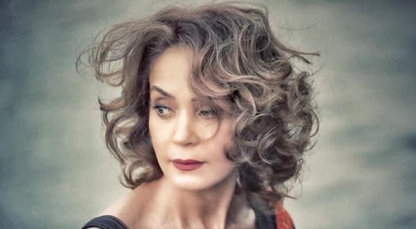 Mona Dhouaibeh, la voix de Paris qui a su parler au monde arabe