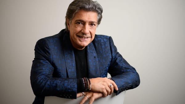 Frédéric François et l’Égypte : une fidélité affective entre mémoire orientale et chanson française