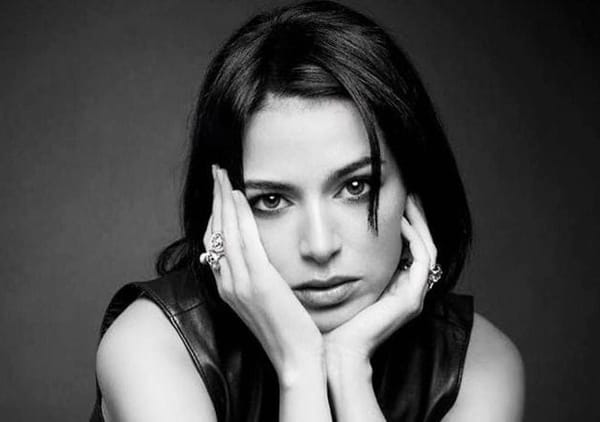 Ouided Elma, ou durer sans se dissoudre