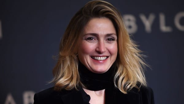 Julie Gayet La présence invisible
