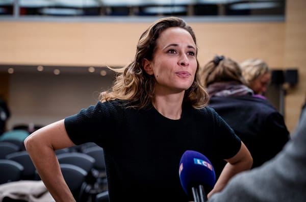 Clémence Guetté Gouverner la parole quand l’institution devient une épreuve morale